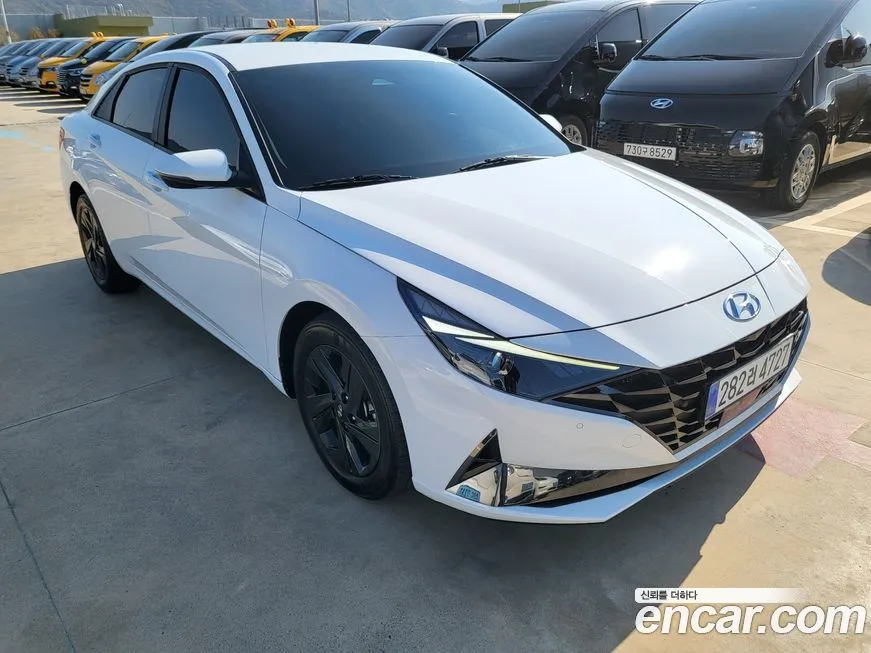 Hyundai AVANTE 2023 из KR, фото 3