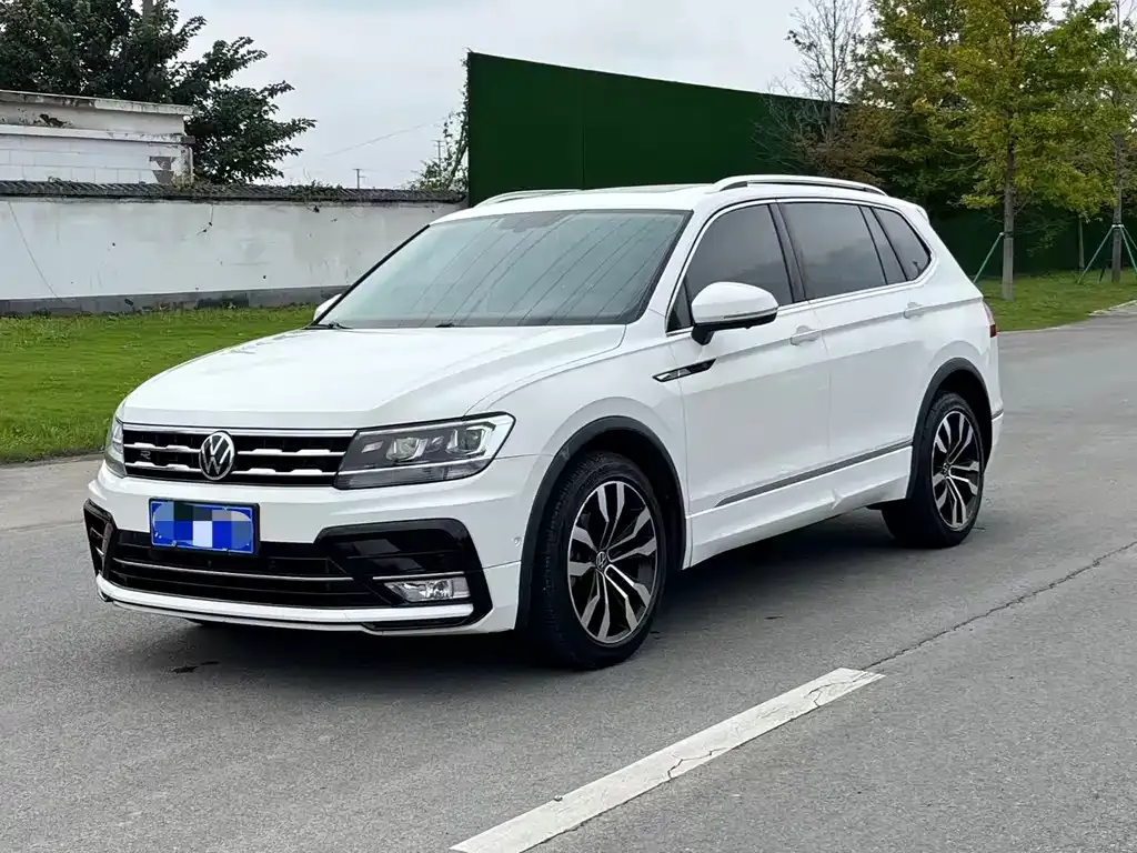 Volkswagen Tiguan L 2021 из CN, фото 1