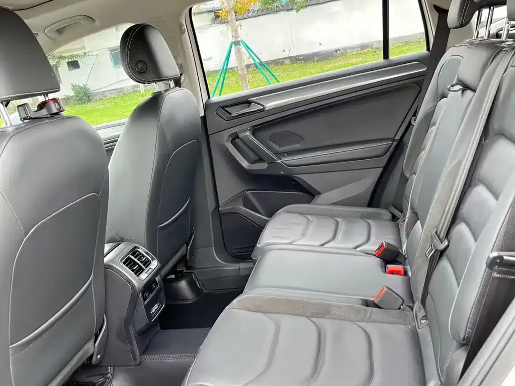 Volkswagen Tiguan L 2021 из CN, фото 9