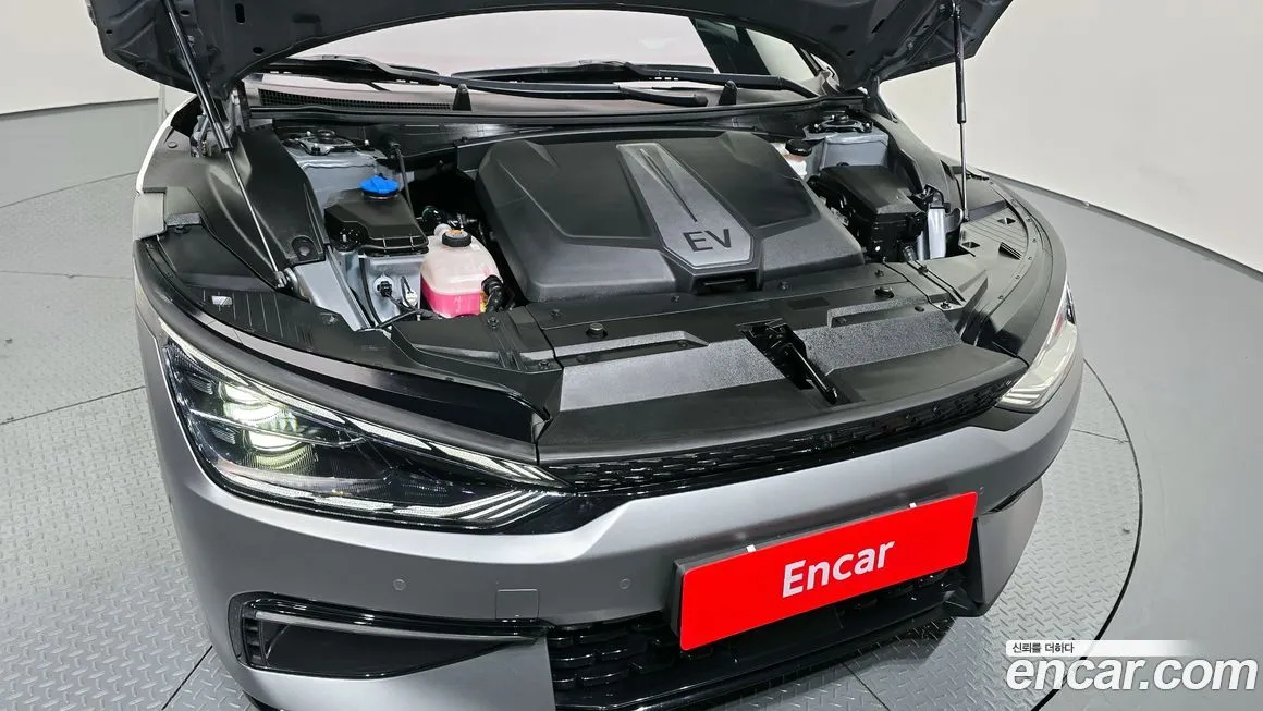 Kia EV6 — фото 6