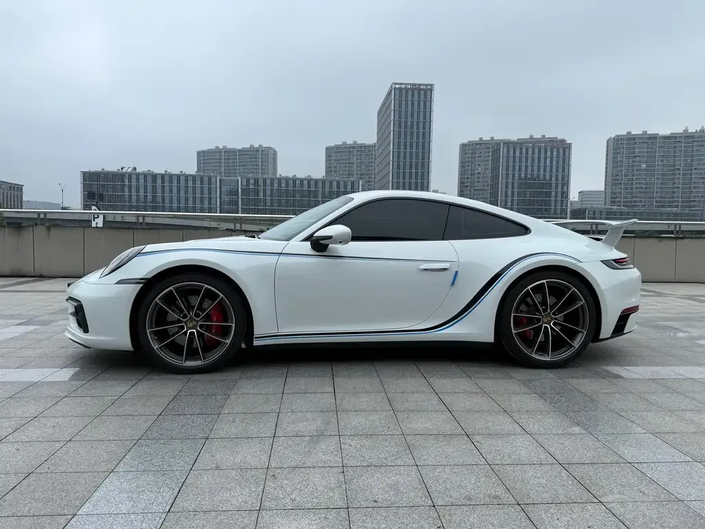 Porsche 911 2024 из CN, фото 4