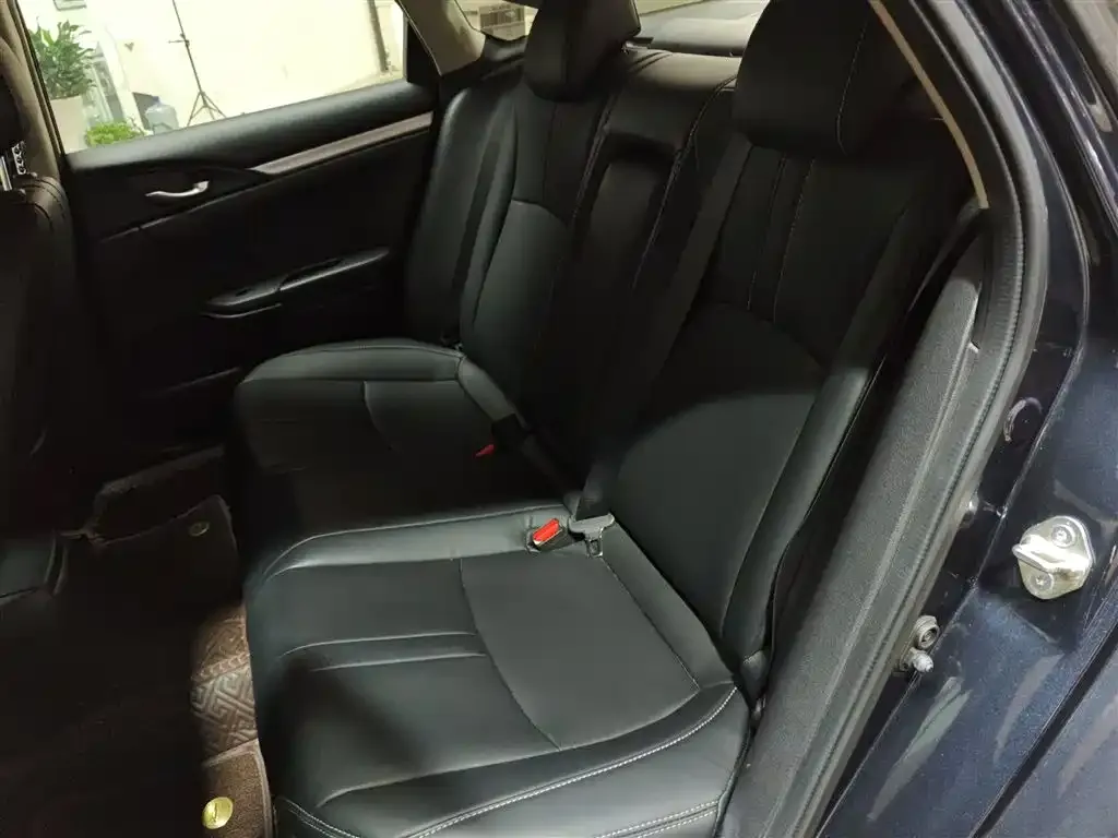 Honda Civic 2021 из CN, фото 8
