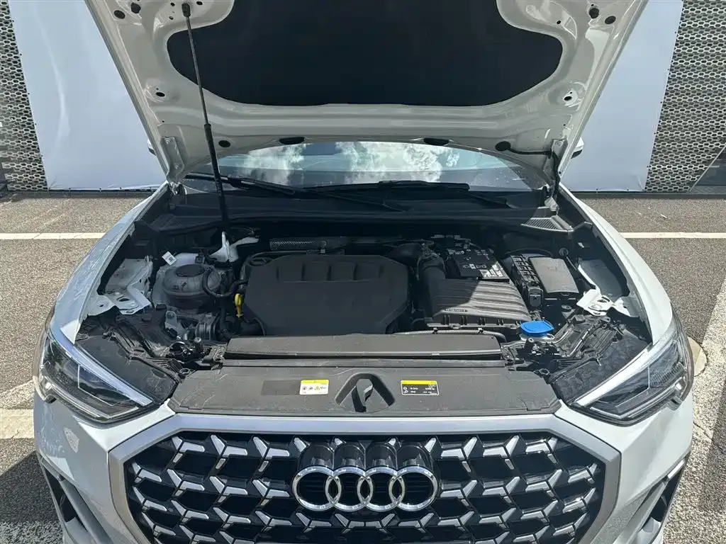 Audi Q3 2024 из CN, фото 8
