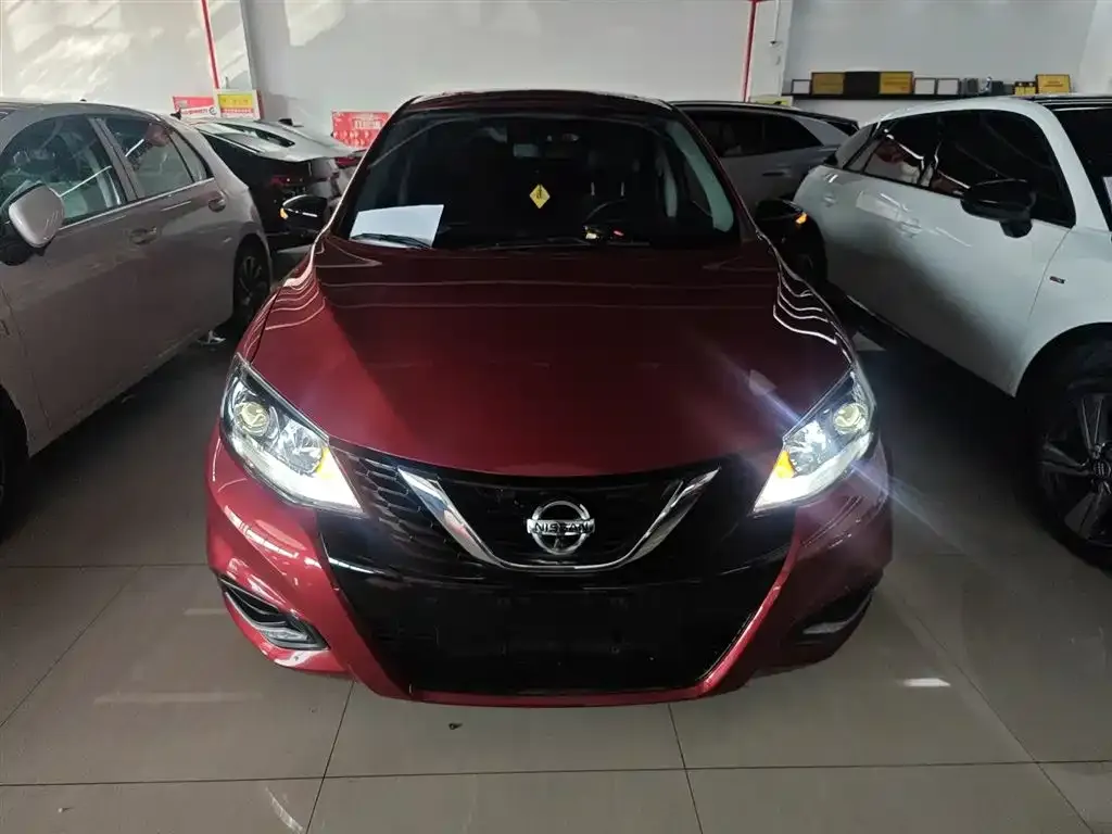 Nissan Tiida 2023 из CN, фото 3