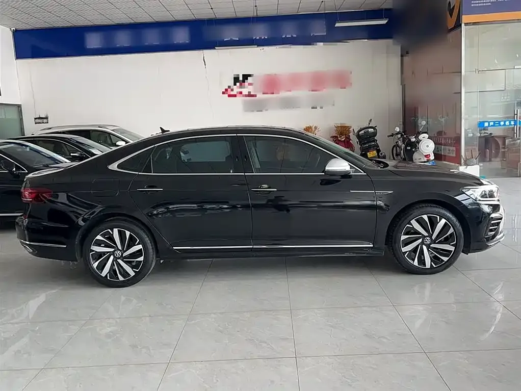 Volkswagen Passat — фото 4