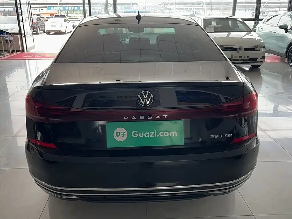 Volkswagen Passat — фото 7