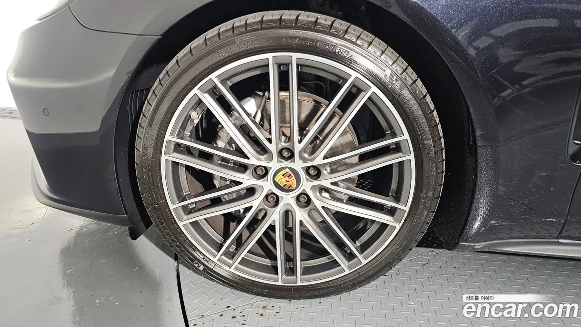 Porsche Panamera 2022 из KR, фото 5