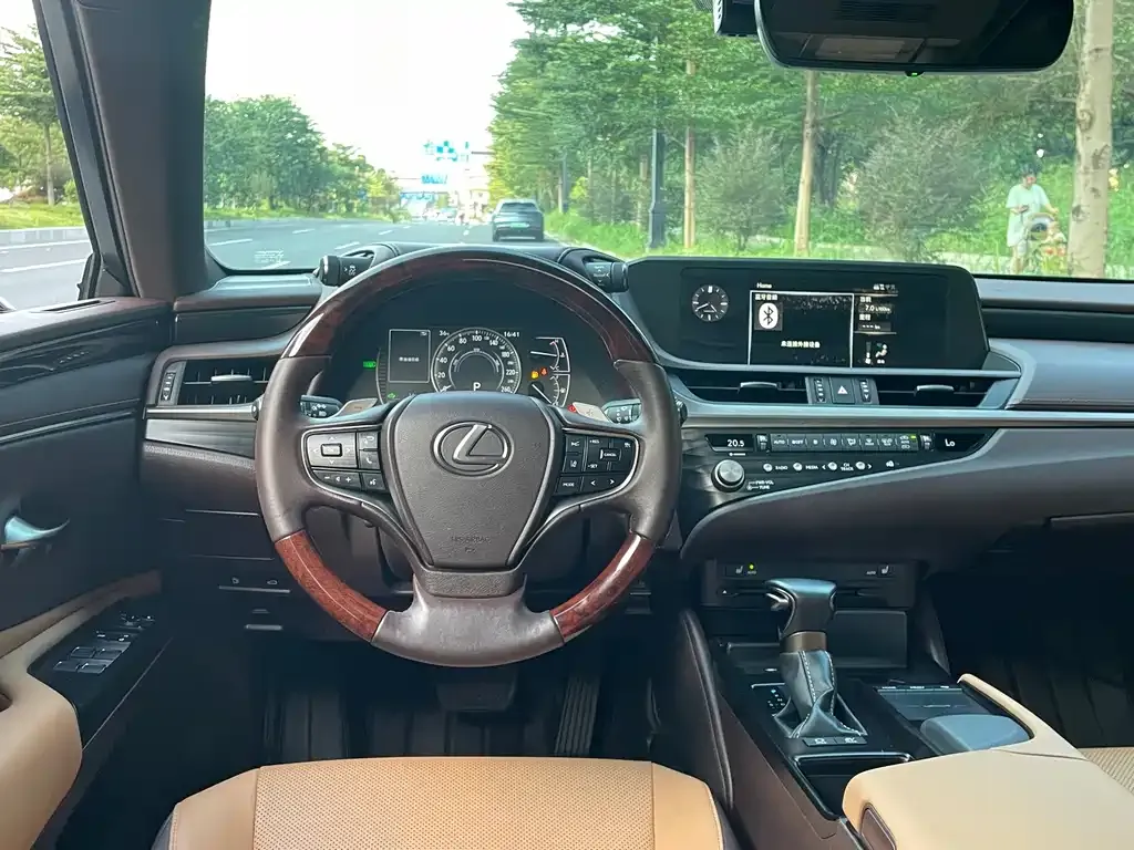 Lexus ES 2021 из CN, фото 4