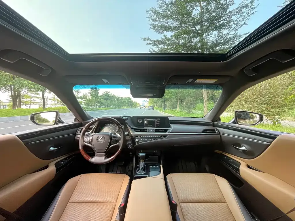 Lexus ES 2021 из CN, фото 5