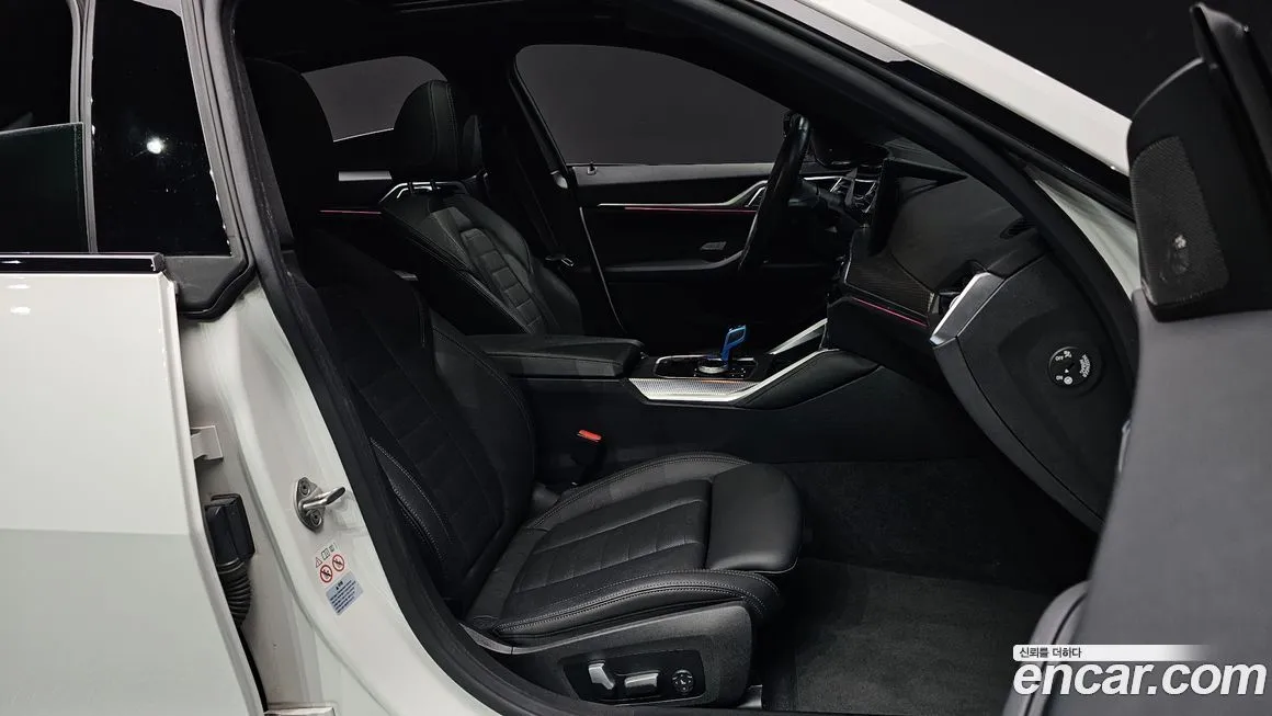 BMW i4 — фото 10