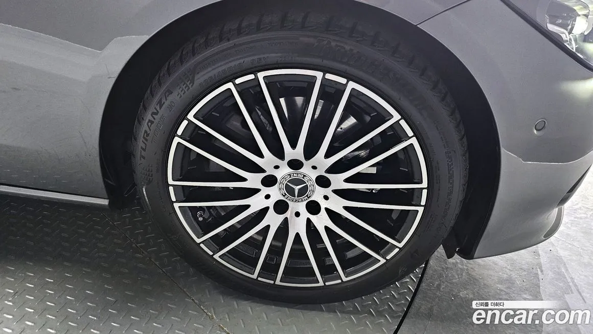 Mercedes-Benz C-Class 2024 из KR, фото 5