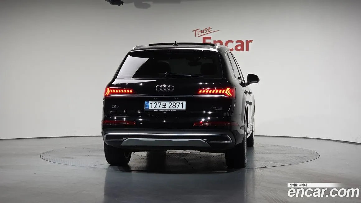 Audi Q7 — фото 4