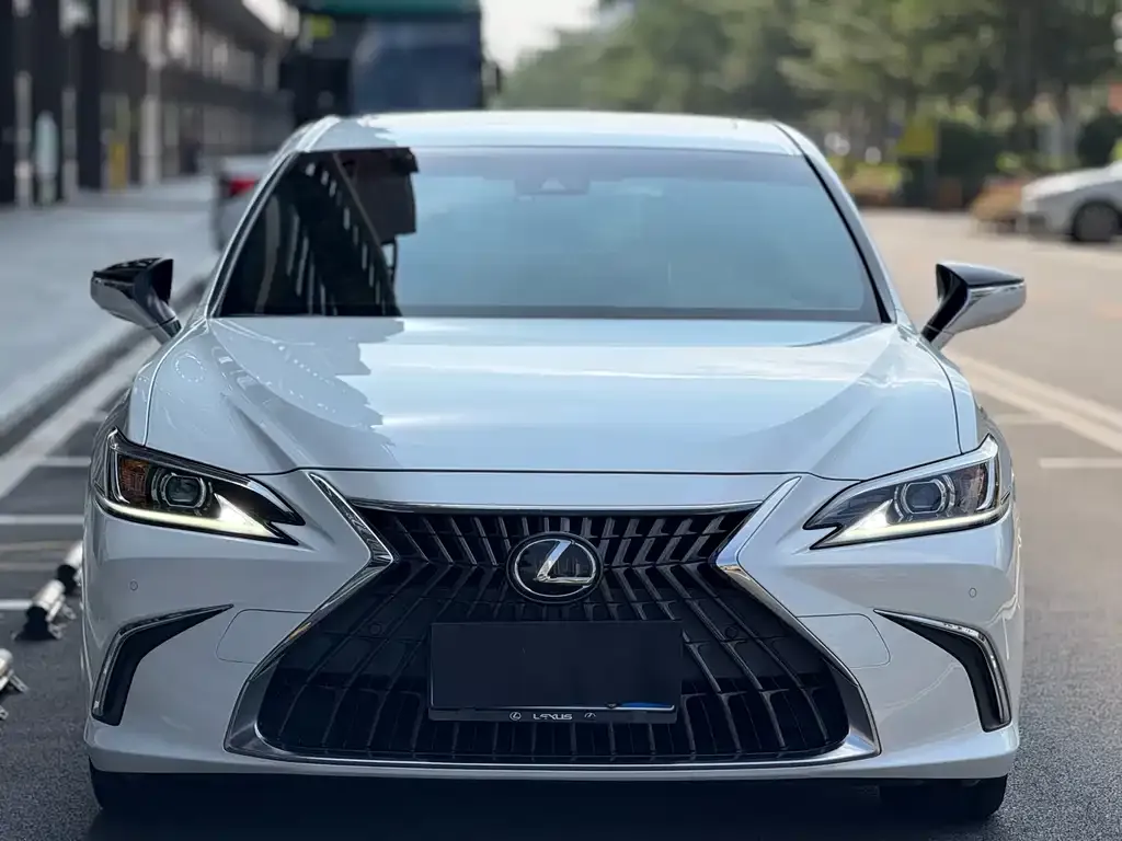 Lexus ES 2022 из CN, фото 2