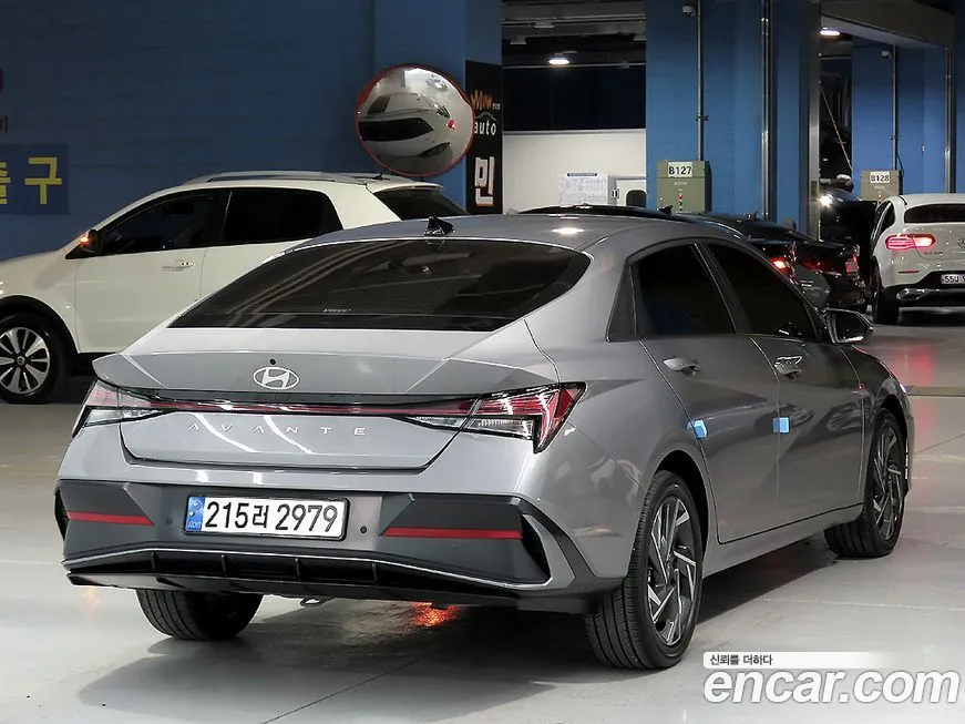 Hyundai AVANTE — фото 2