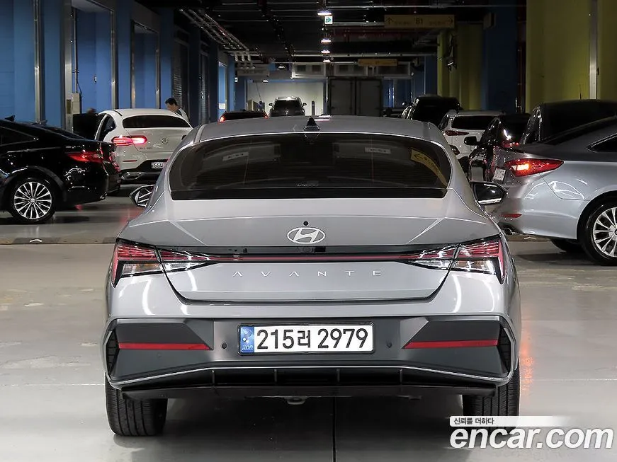 Hyundai AVANTE — фото 4