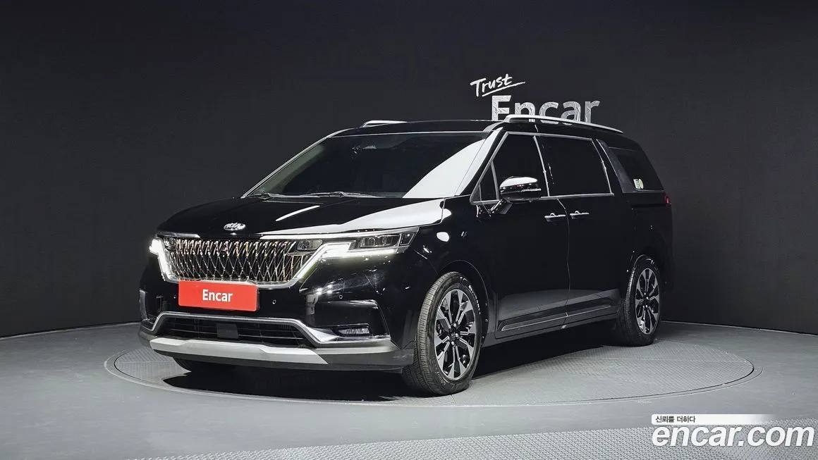 Kia Carnival — фото 1