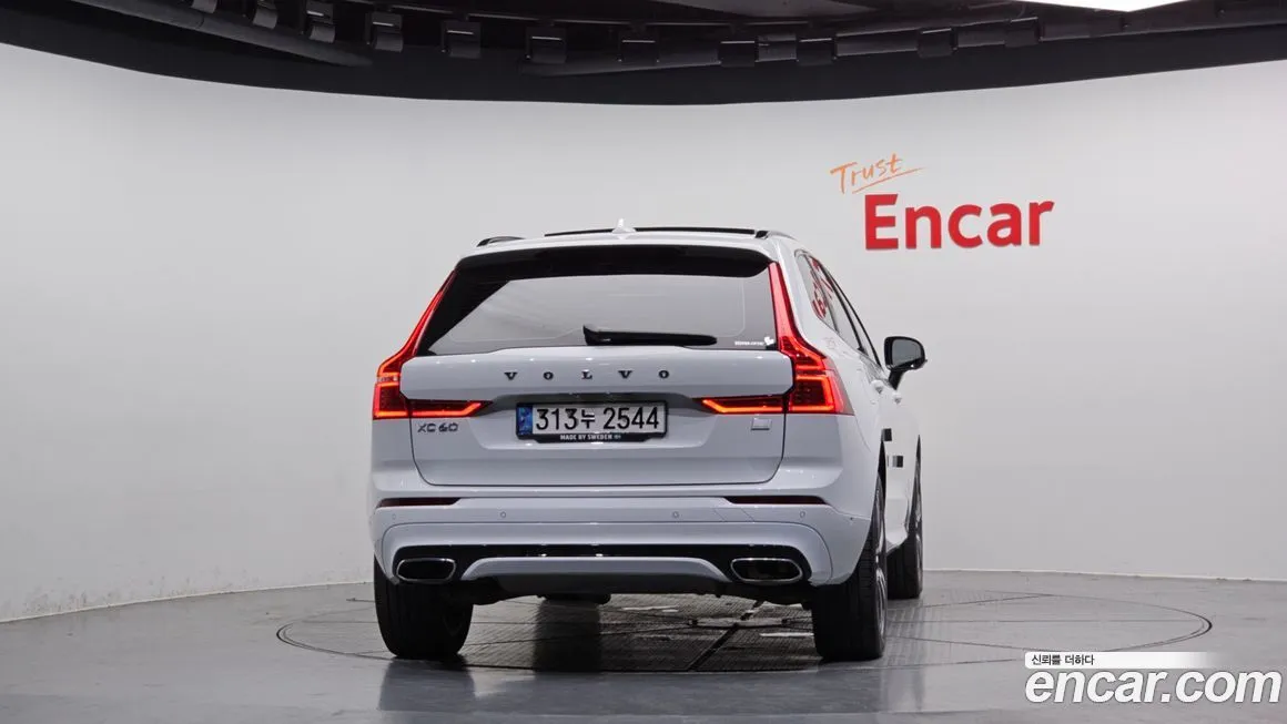 Volvo XC60 2021 из KR, фото 4