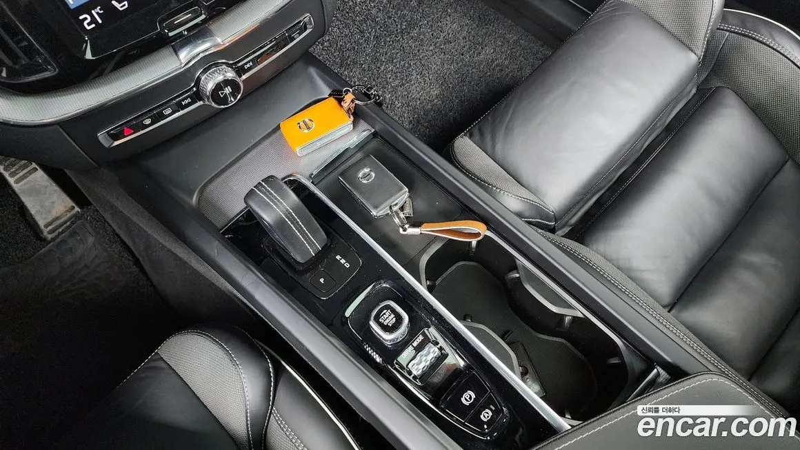 Volvo XC60 2021 из KR, фото 9