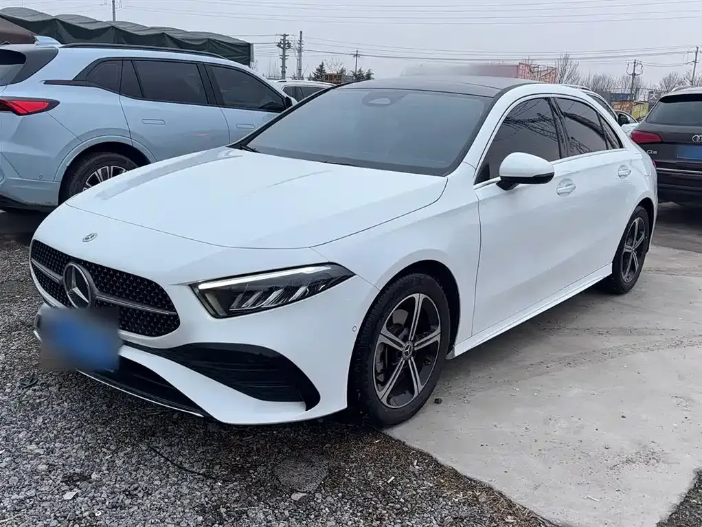Mercedes-Benz A-Class 2024 из CN, фото 1