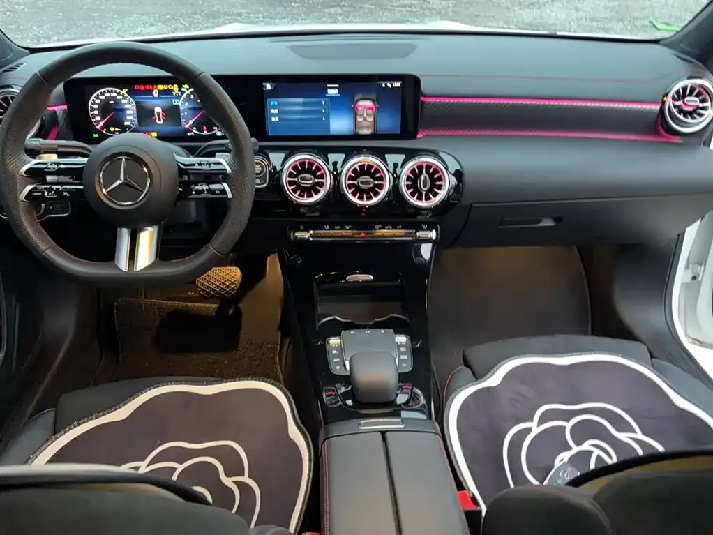 Mercedes-Benz A-Class 2024 из CN, фото 10