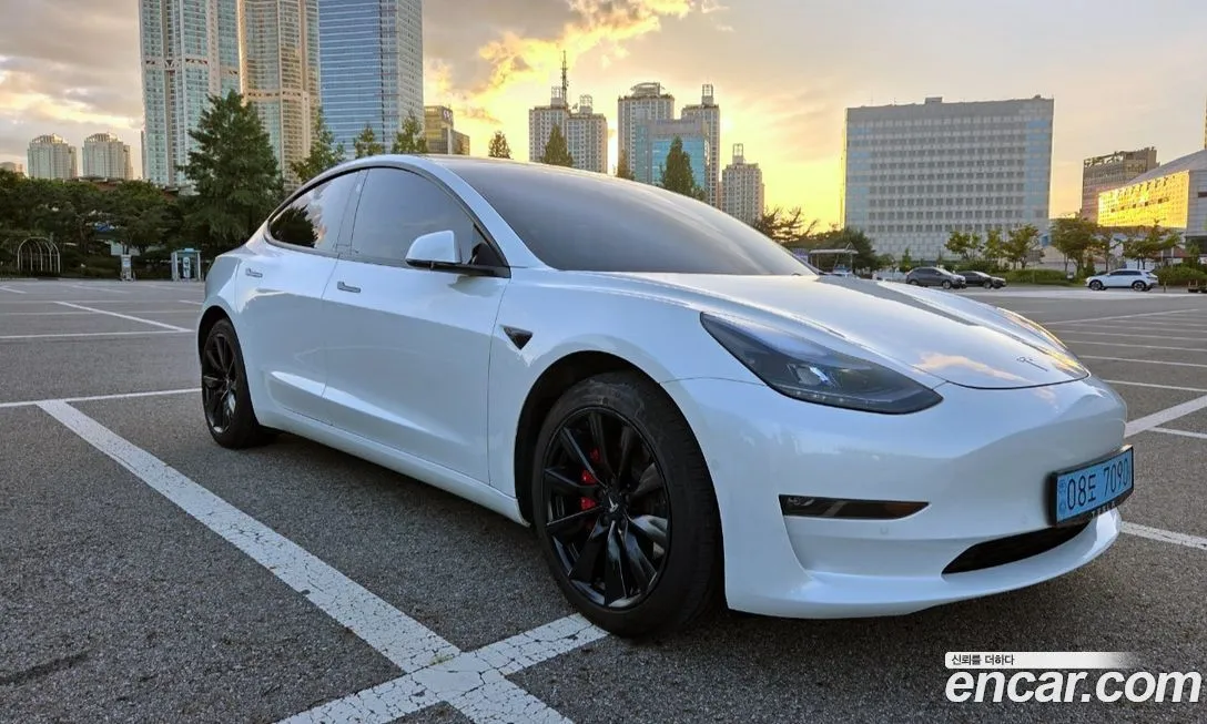 Tesla Model 3 — фото 6