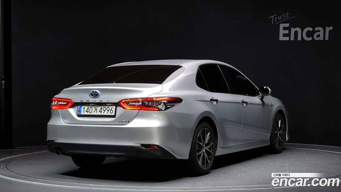Toyota Camry 2023 из KR, фото 2