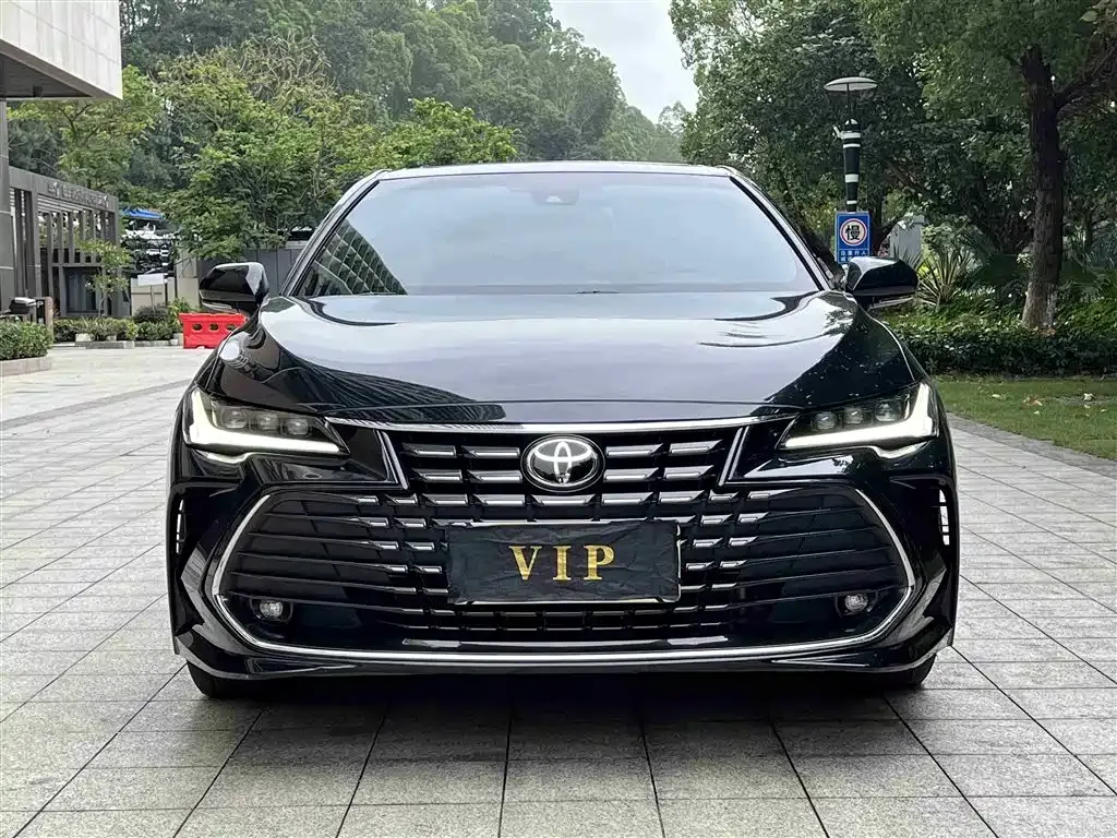 Toyota Avalon 2023 из CN, фото 2
