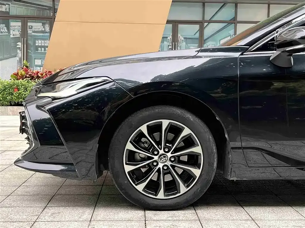 Toyota Avalon 2023 из CN, фото 5