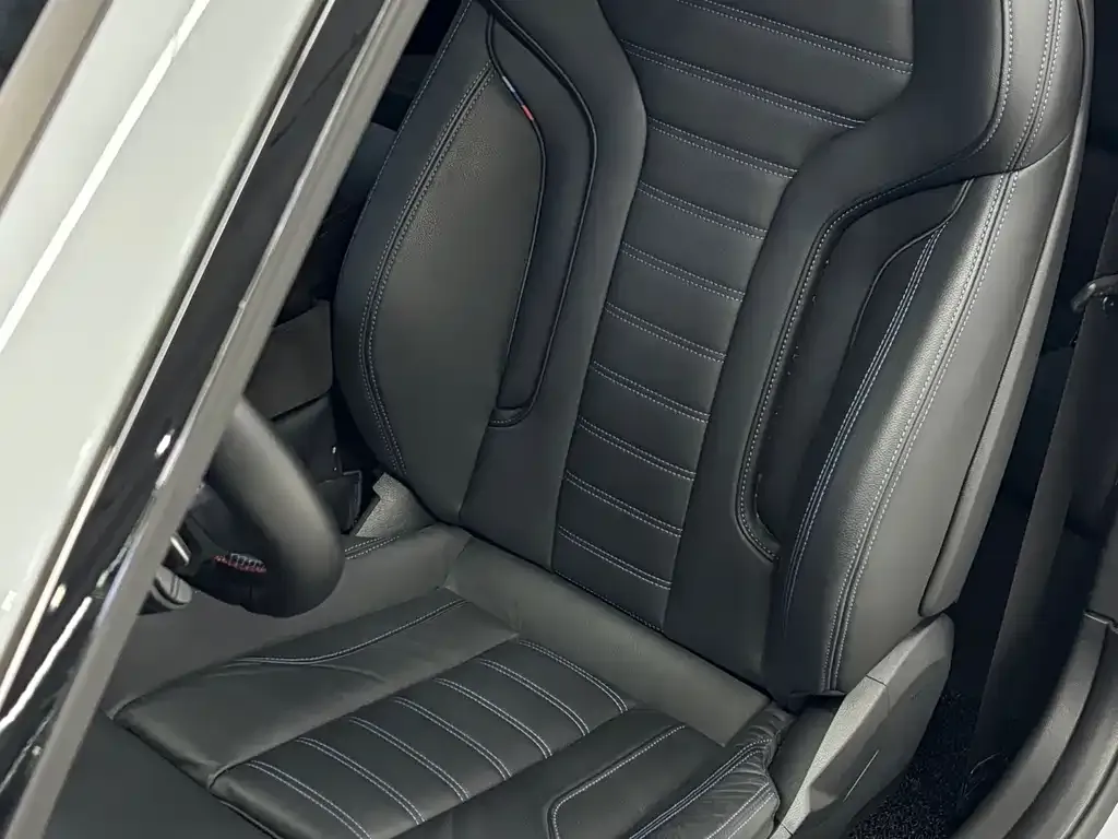 BMW M240i 2024 из CN, фото 10