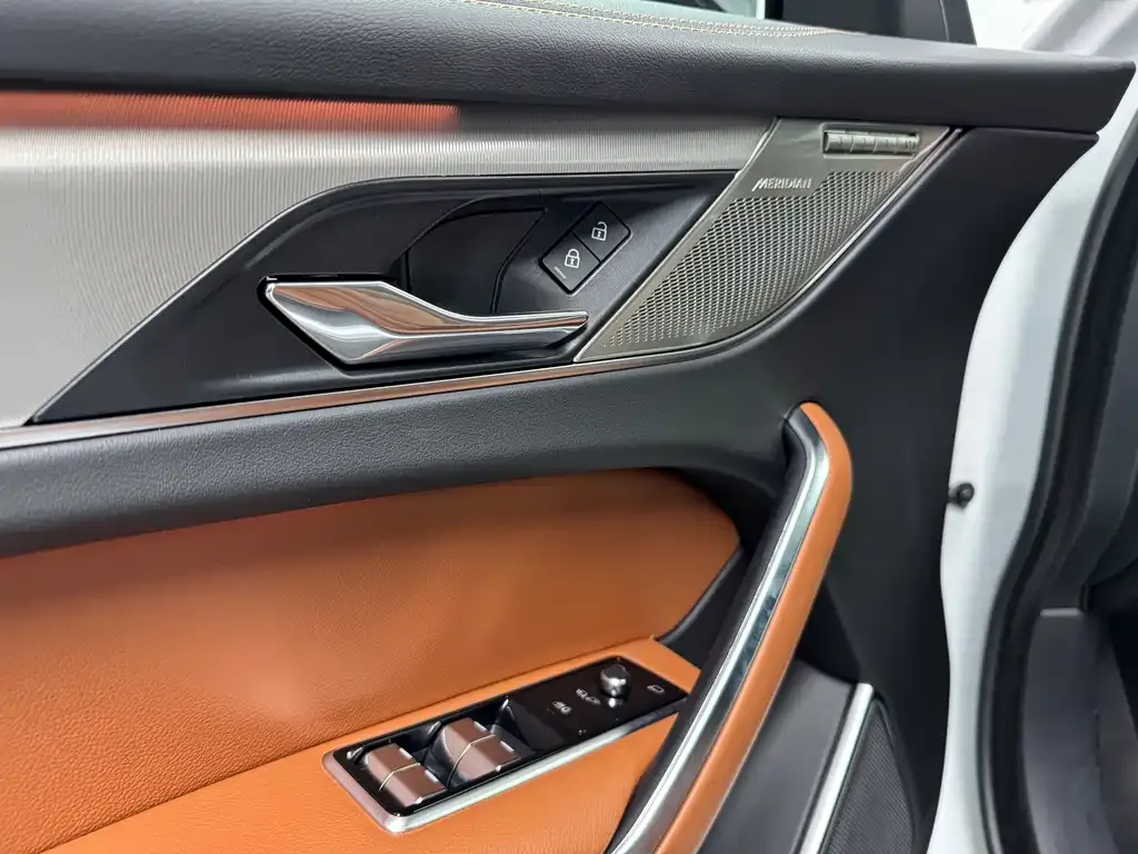 Jaguar F-PACE 2024 из CN, фото 4