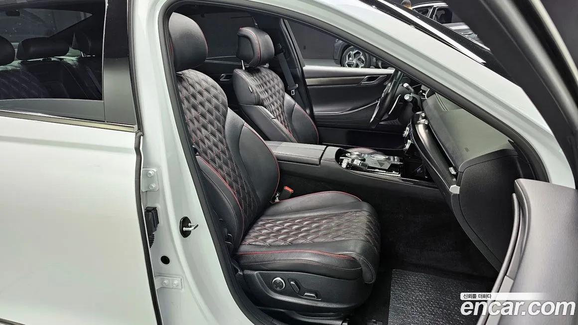 Genesis G80 — фото 10