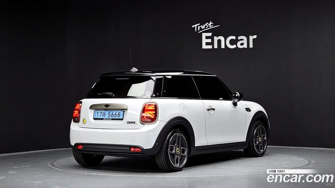 Mini Cooper 2024 из KR, фото 2
