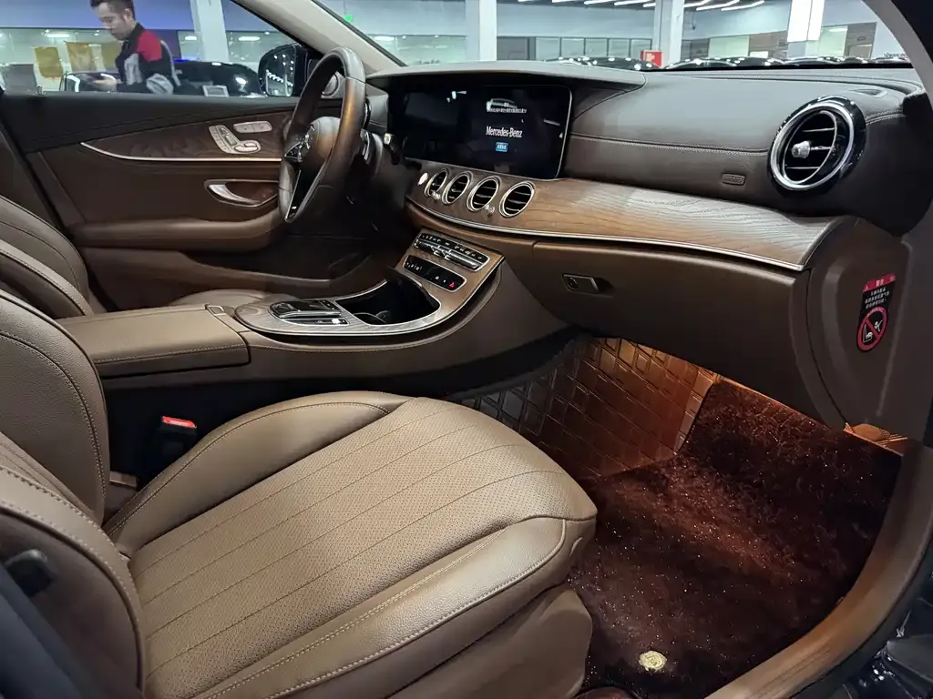 Mercedes-Benz E-Class 2022 из CN, фото 10