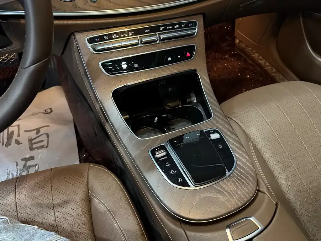 Mercedes-Benz E-Class 2022 из CN, фото 8
