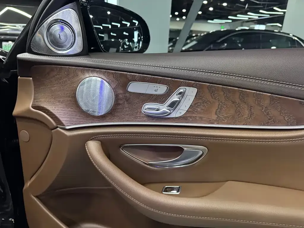 Mercedes-Benz E-Class 2022 из CN, фото 9
