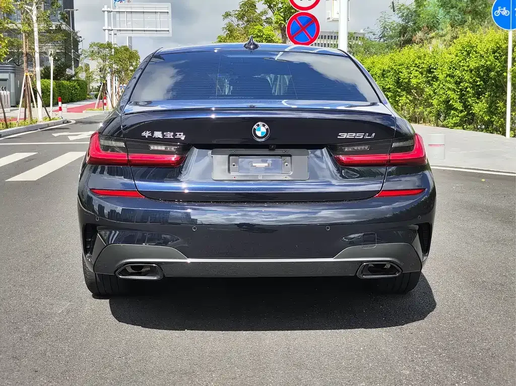 BMW 3 Series 2022 из CN, фото 4