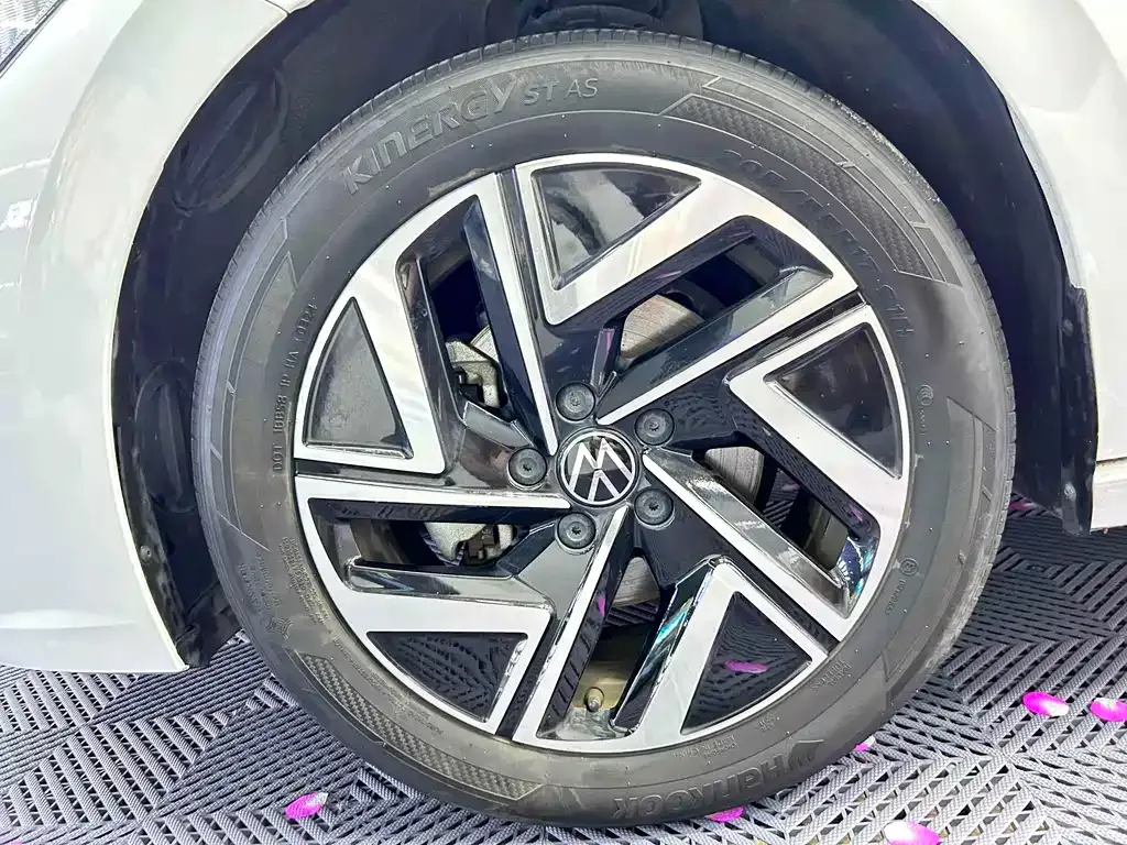 Volkswagen Sagitar 2024 из CN, фото 5