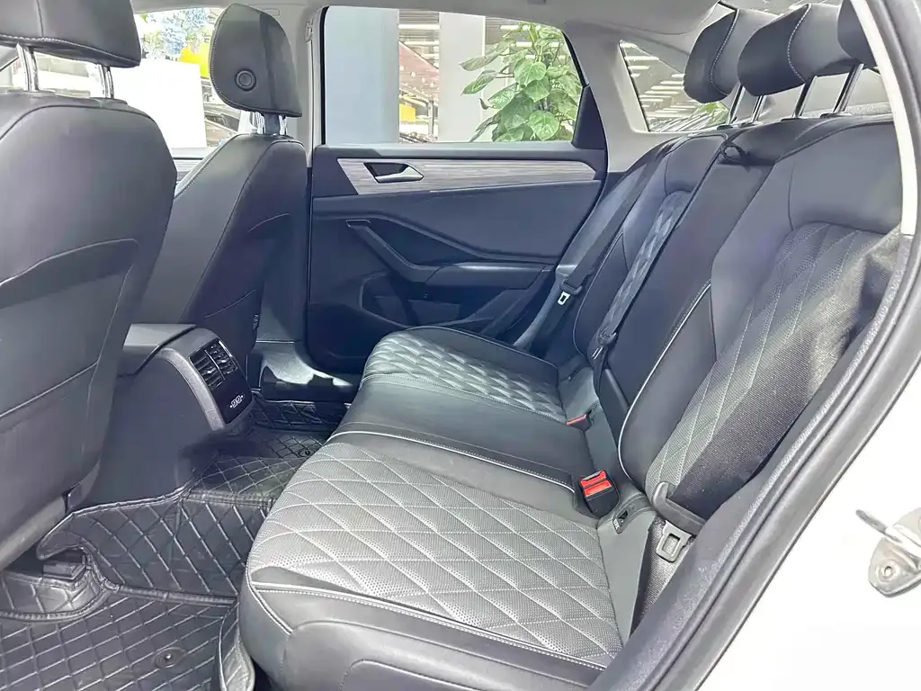 Volkswagen Sagitar 2024 из CN, фото 8