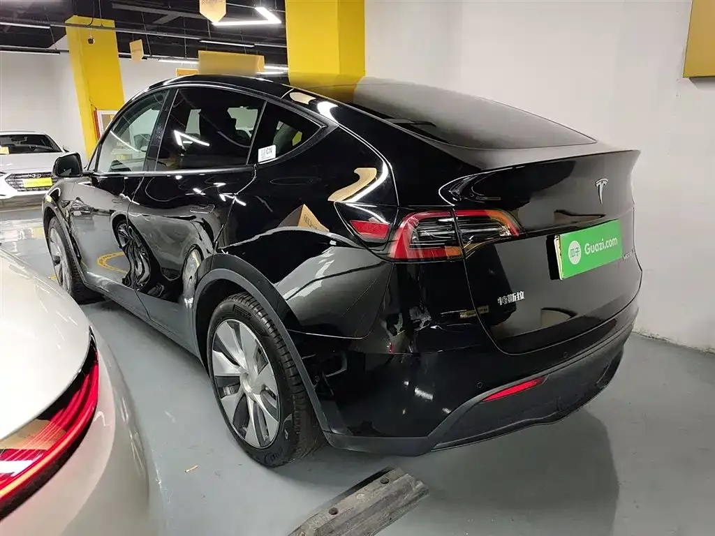 Tesla Model Y 2023 из CN, фото 5