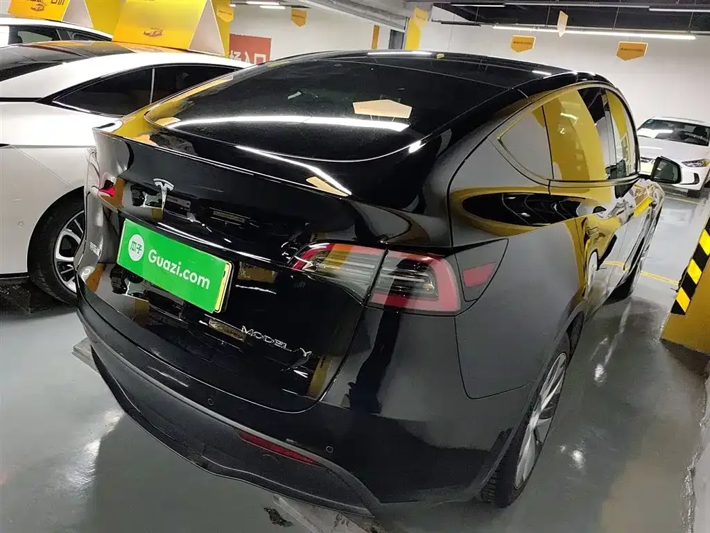 Tesla Model Y 2023 из CN, фото 7