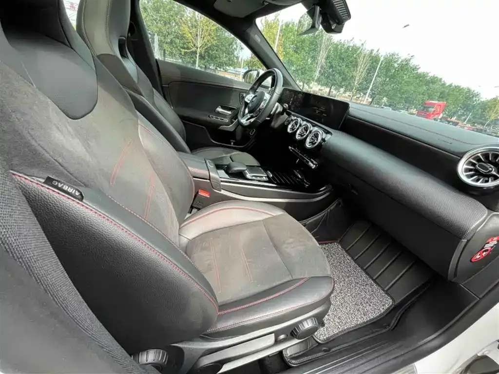 Mercedes-Benz CLA (Import) 2023 из CN, фото 5