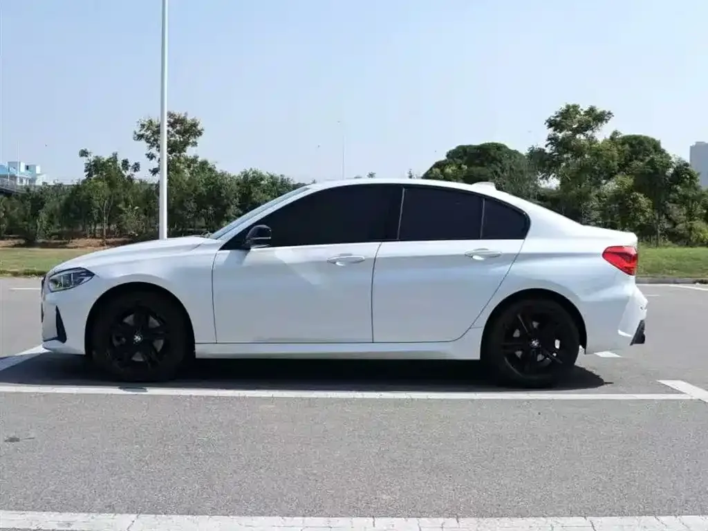 BMW 1 Series 2021 из CN, фото 5