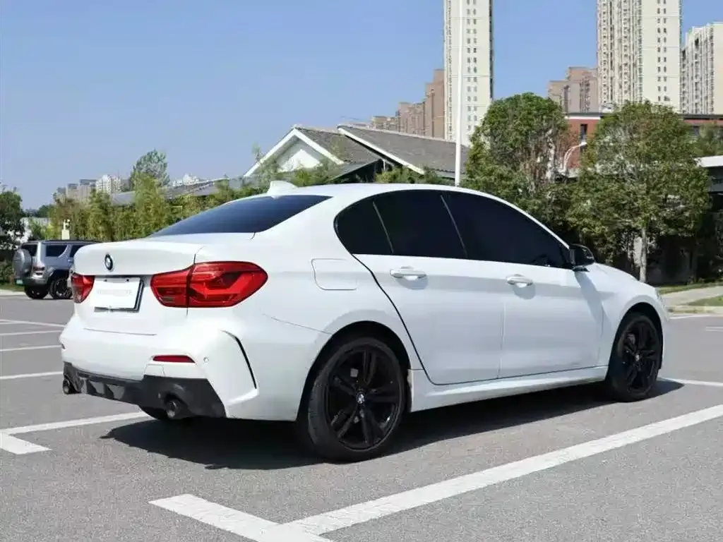 BMW 1 Series 2021 из CN, фото 7