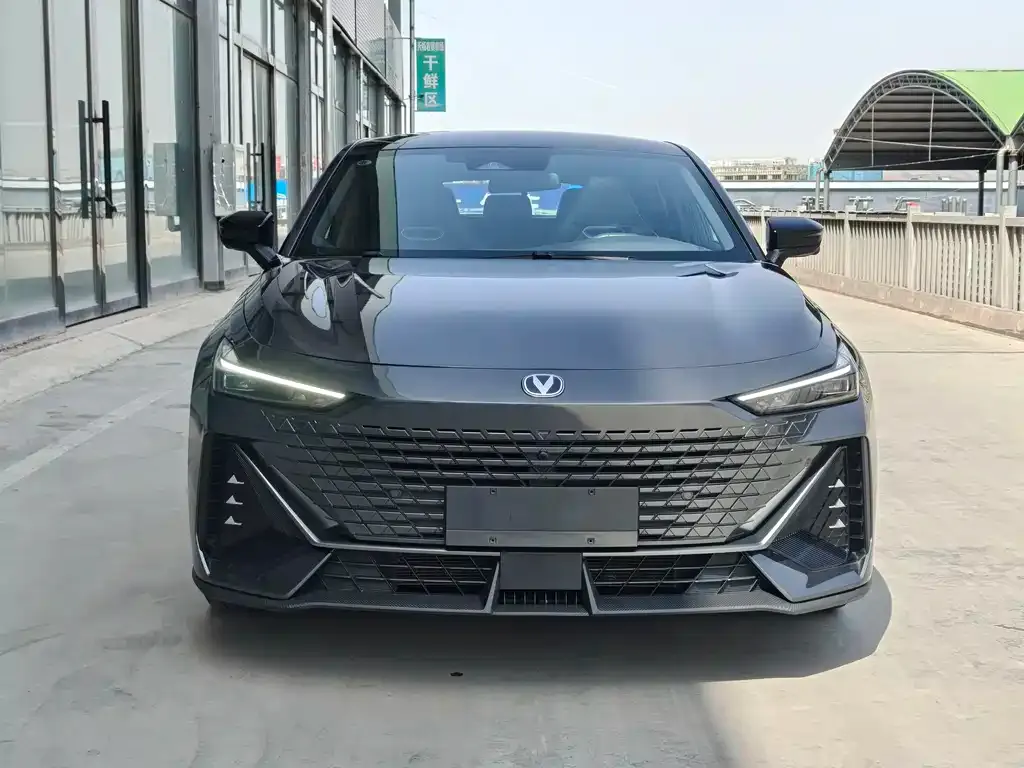 Changan UNI-V 2024 из CN, фото 2
