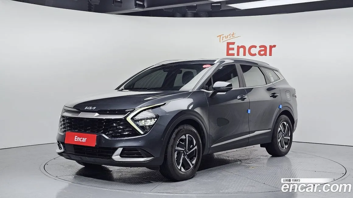 Kia Sportage — фото 1