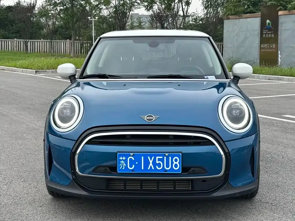 MINI Cooper (3-door) 2022 из CN, фото 2