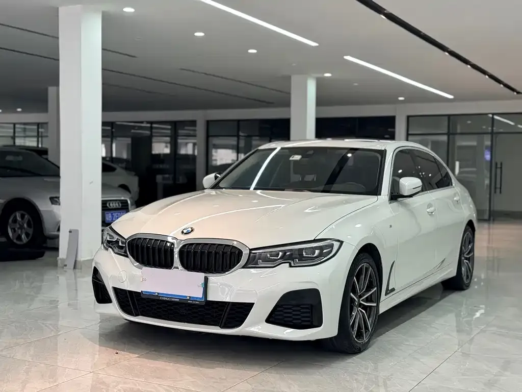 BMW 3 Series — фото 1