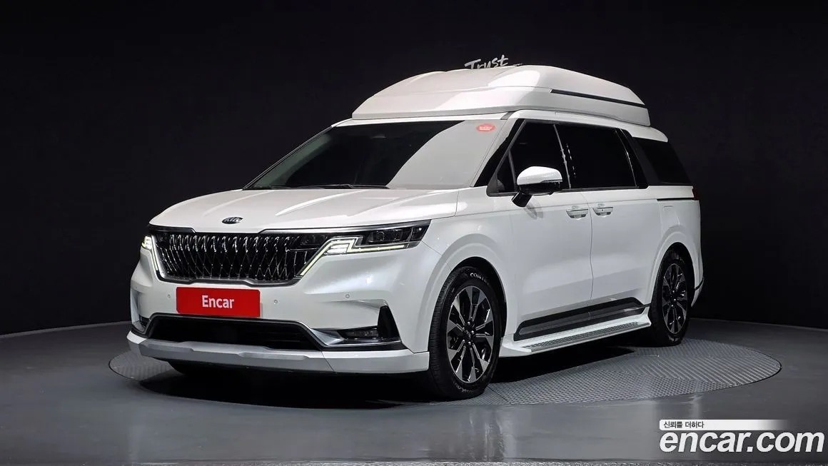 Kia Carnival — фото 1