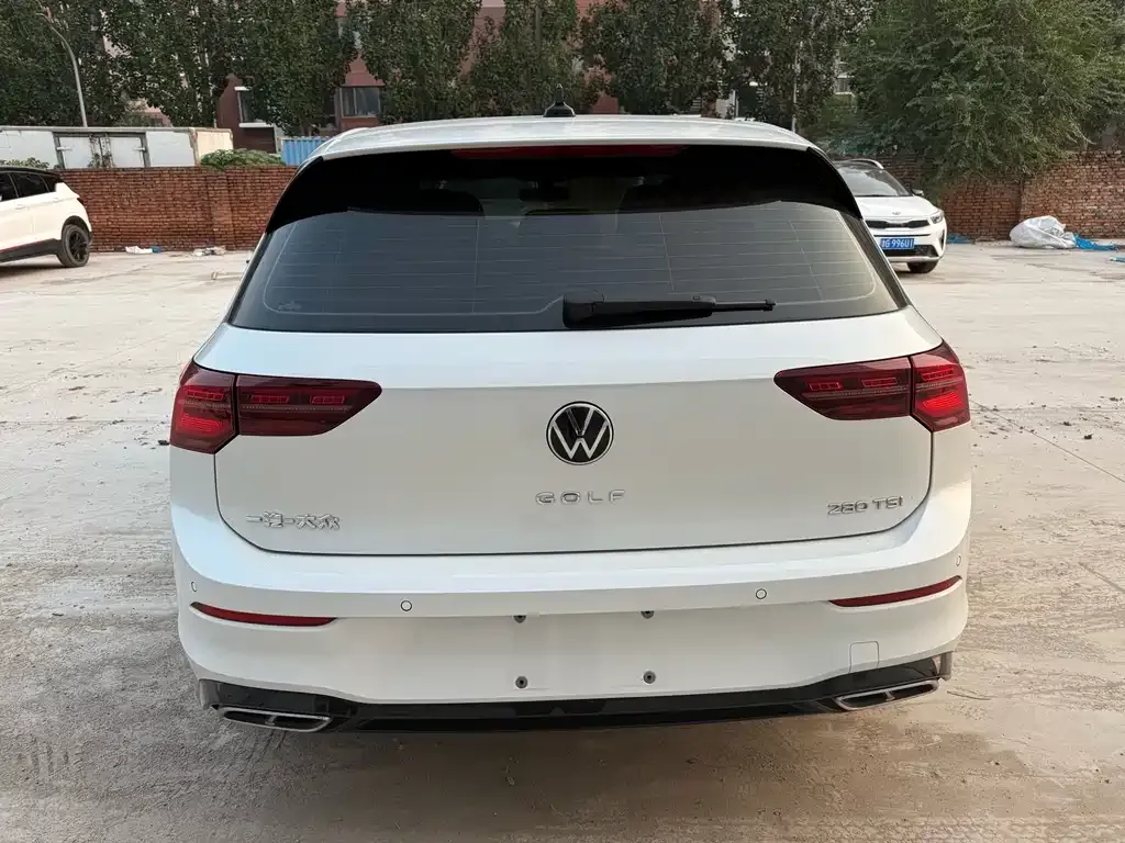 Volkswagen Golf 2022 из CN, фото 5