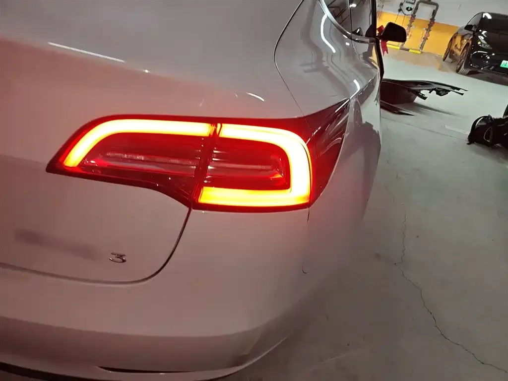 Tesla Model 3 2023 из CN, фото 8